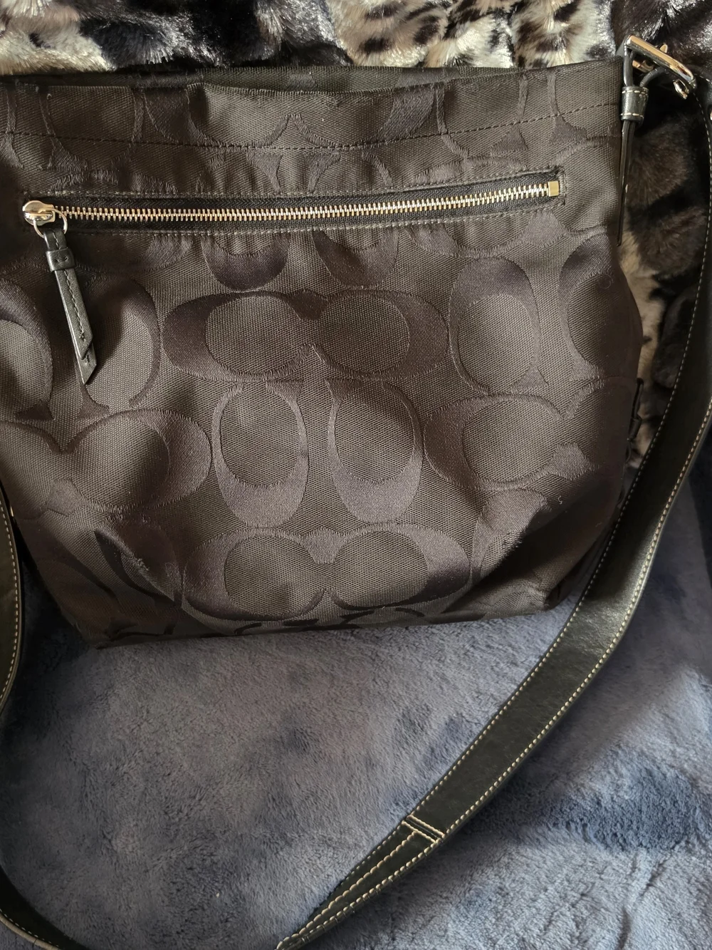 Coach Black Signature Crossbody Hobo Bag Soho Duffle